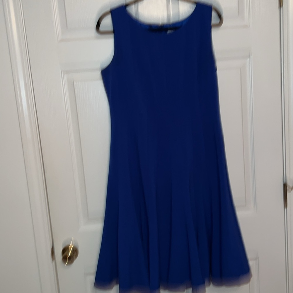 CALVIN KLEIN FULLY LINED DRESS SIZE 12 POLYESTER, RAYON, SPANDEX, DRY CLEAN ONLY